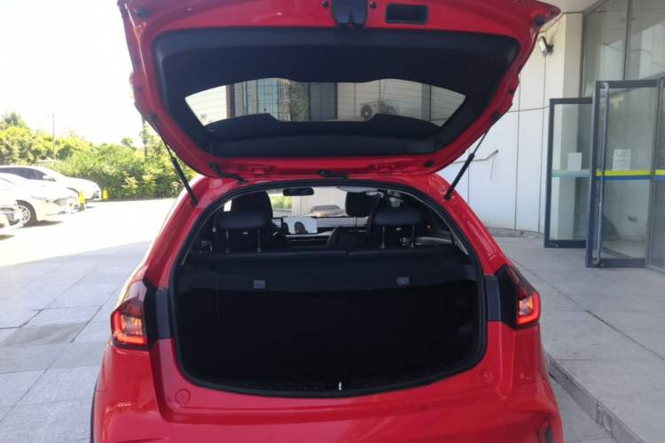 Used Geely Auto Vision X3 2021 PRO 1.5L CVT Deluxe Model Trunk