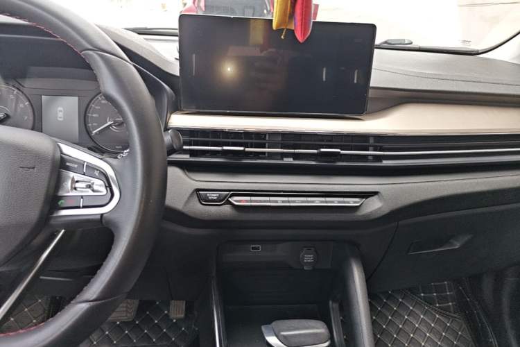 Used Geely Auto Vision X3 2021 PRO 1.5L CVT Deluxe Model Audio And AC Panel