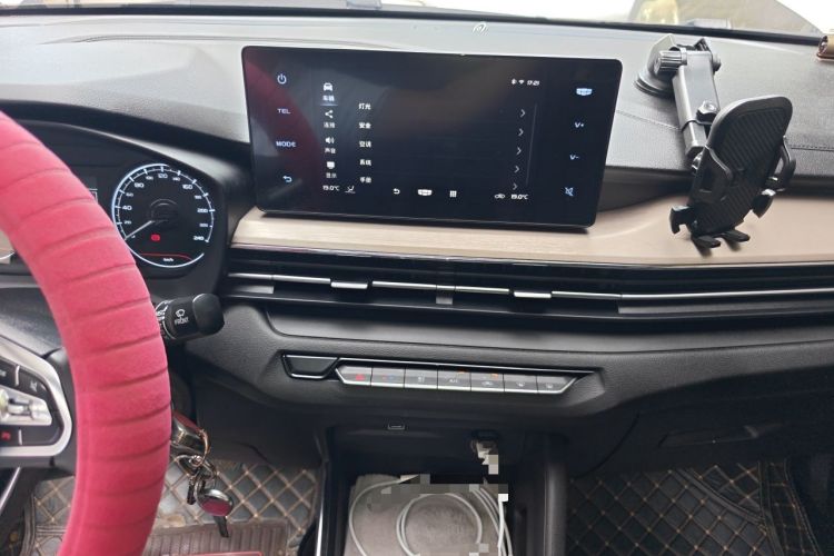 Used Geely Auto Vision X3 2021 PRO 1.5L Manual Elite Model Audio And AC Panel