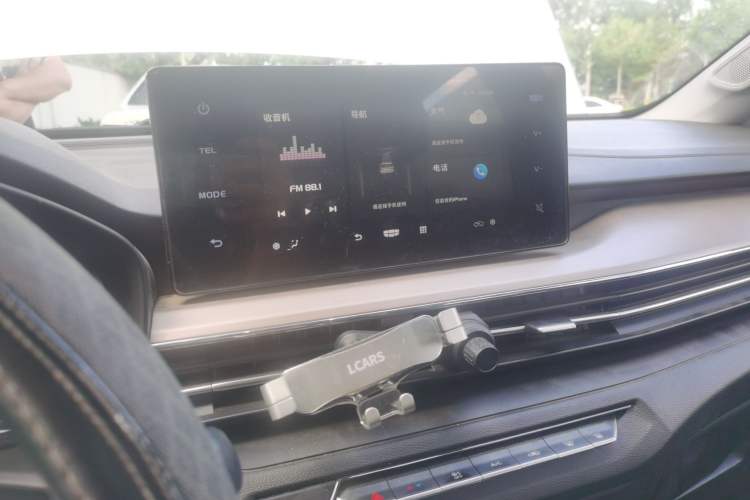 Used Geely Auto Vision X3 2021 PRO 1.5L Manual Elite Model Audio And AC Panel
