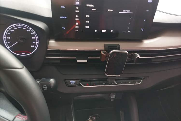 Used Geely Auto Vision X3 2021 PRO 1.5L CVT Deluxe Model Audio And AC Panel
