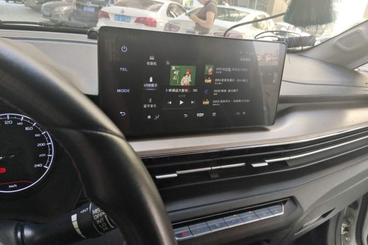 Used Geely Auto Vision X3 2021 PRO 1.5L Manual Elite Model Audio And AC Panel