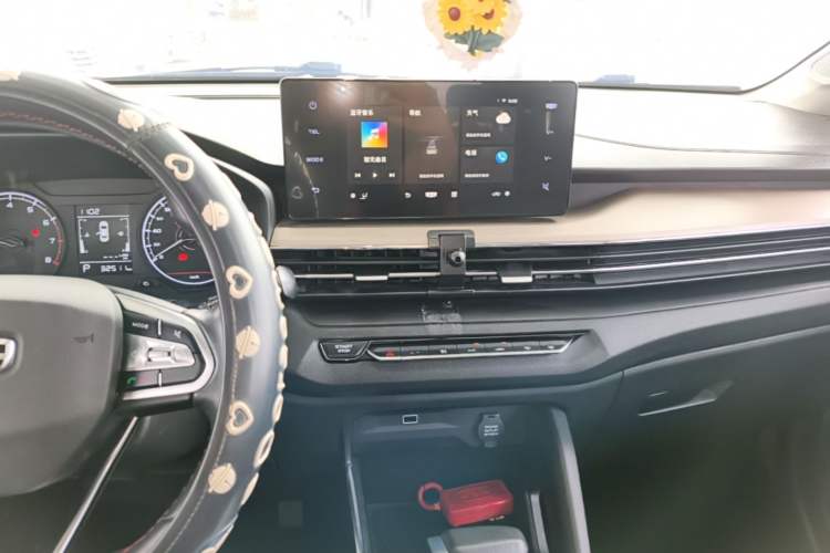 Used Geely Auto Vision X3 2021 PRO 1.5L CVT Deluxe Model Audio And AC Panel