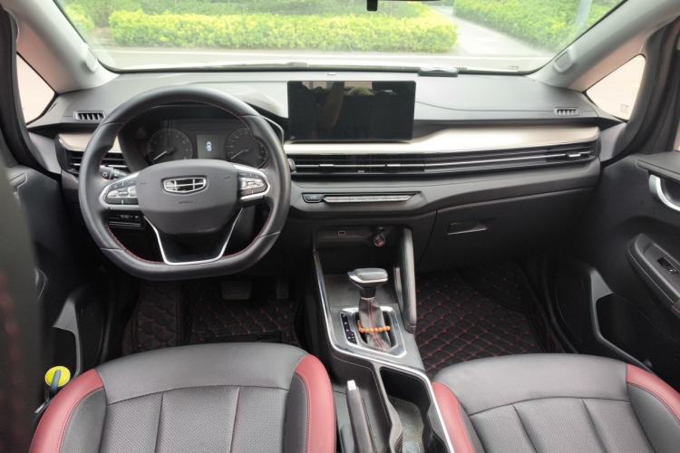 Used Geely Auto Vision X3 2021 PRO 1.5L CVT Deluxe Model Center Console
