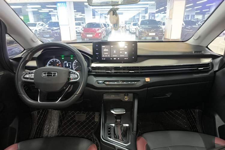 Used Geely Auto Vision X3 2021 PRO 1.5L CVT Deluxe Model Center Console