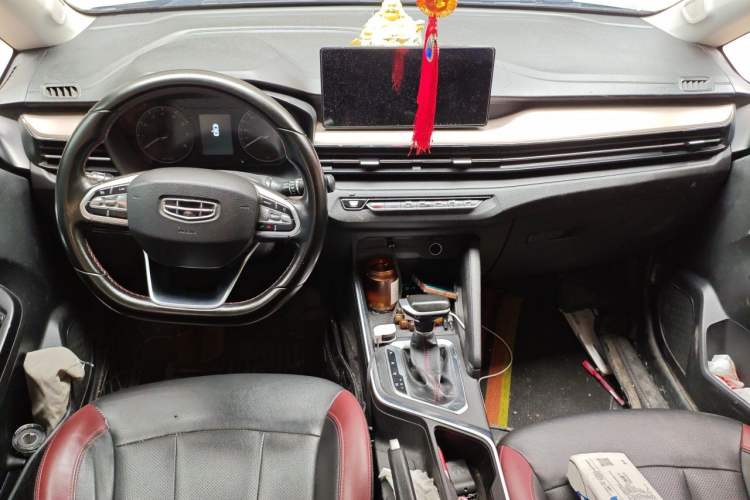 Used Geely Auto Vision X3 2021 PRO 1.5L CVT Deluxe Model Center Console