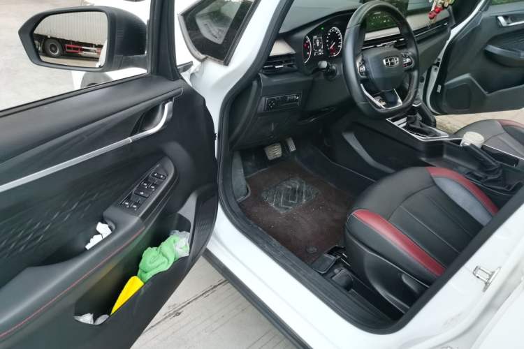 Used Geely Auto Vision X3 2021 PRO 1.5L CVT Deluxe Model Driver Seat