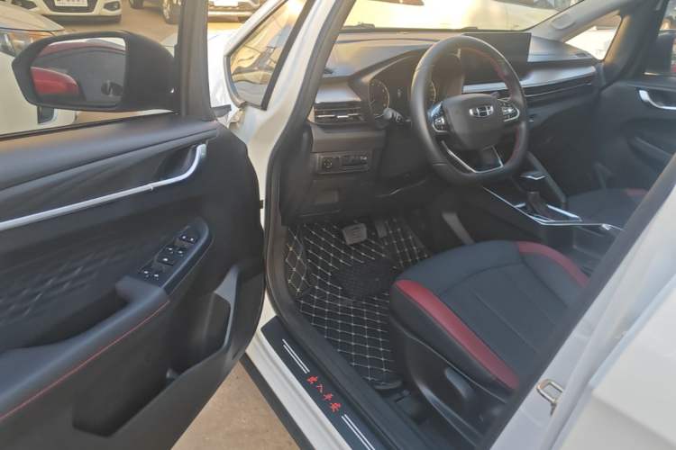 Used Geely Auto Vision X3 2021 PRO 1.5L CVT Deluxe Model Driver Seat