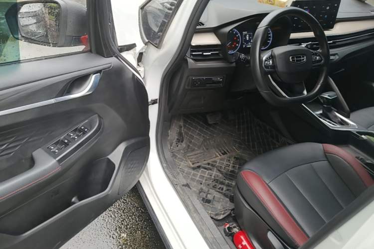 Used Geely Auto Vision X3 2021 PRO 1.5L CVT Deluxe Model Driver Seat
