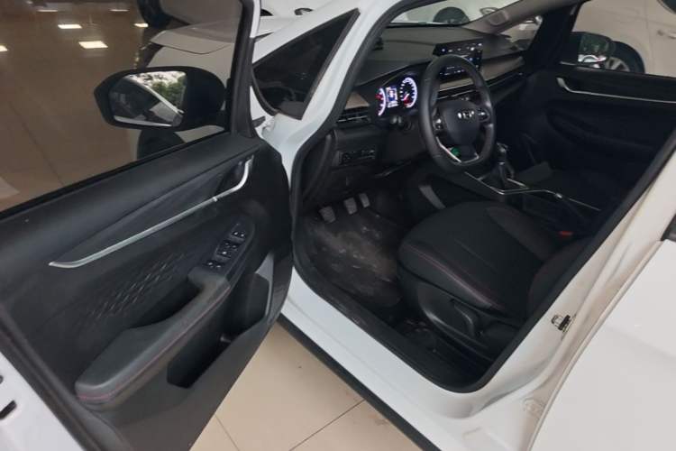 Used Geely Auto Vision X3 2021 PRO 1.5L Manual Elite Model Driver Seat