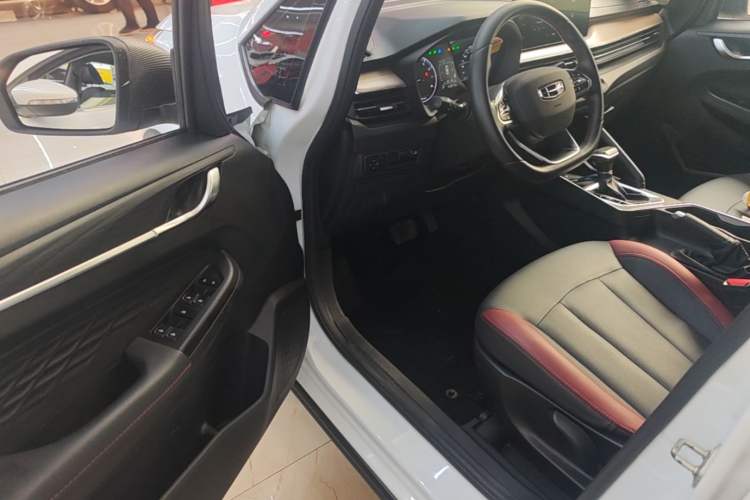Used Geely Auto Vision X3 2021 PRO 1.5L CVT Deluxe Model Driver Seat