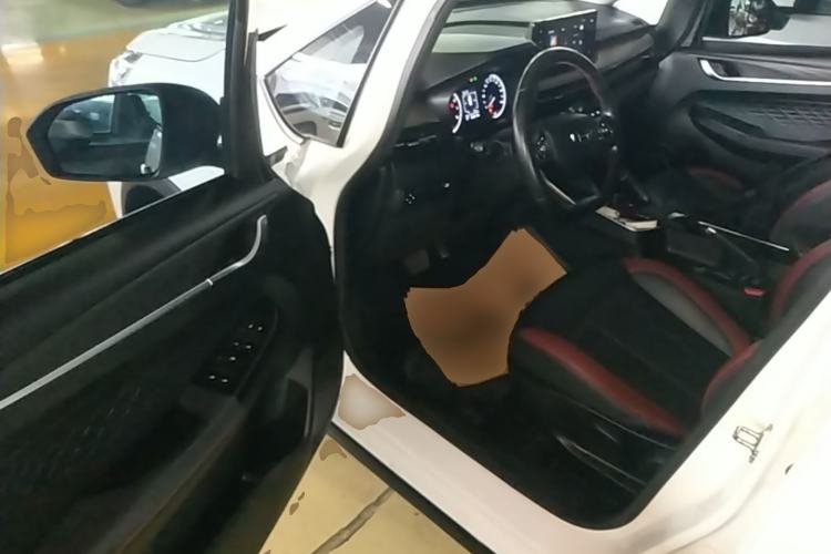 Used Geely Auto Vision X3 2021 PRO 1.5L CVT Deluxe Model Driver Seat