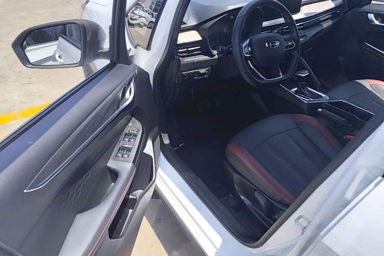 Used Geely Auto Vision X3 2021 PRO 1.5L CVT Deluxe Model Driver Seat