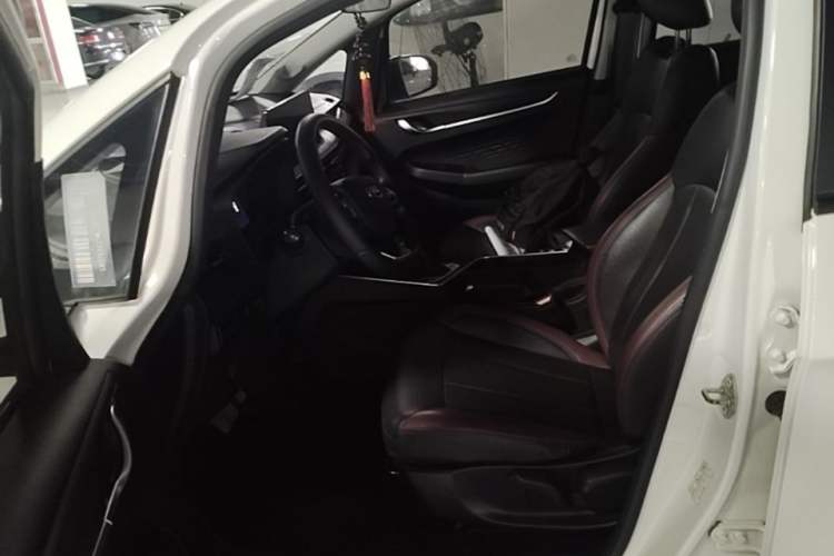 Used Geely Auto Vision X3 2021 PRO 1.5L CVT Deluxe Model Driver Seat
