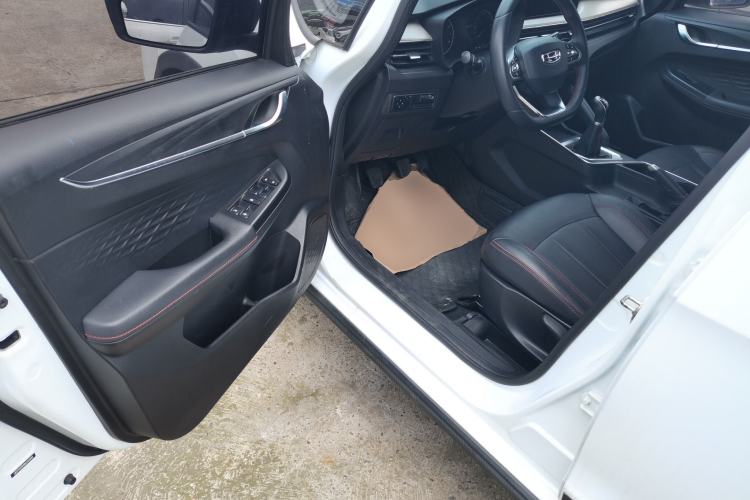 Used Geely Auto Vision X3 2021 PRO 1.5L Manual Elite Model Driver Seat