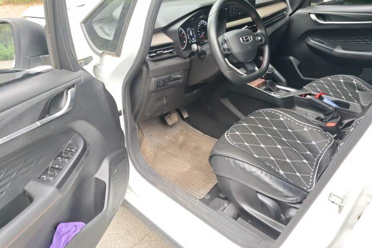 Used Geely Auto Vision X3 2021 PRO 1.5L CVT Deluxe Model Driver Seat