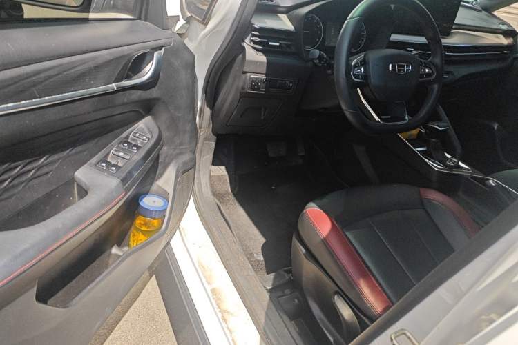 Used Geely Auto Vision X3 2021 PRO 1.5L CVT Deluxe Model Driver Seat