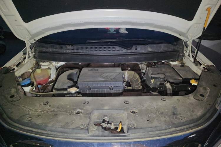 Used Geely Auto Vision X3 2021 PRO 1.5L Manual Elite Model Engine Bay