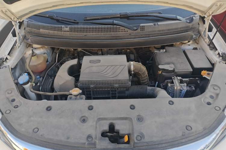 Used Geely Auto Vision X3 2021 PRO 1.5L CVT Deluxe Model Engine Bay