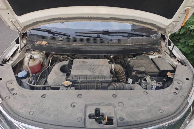 Used Geely Auto Vision X3 2021 PRO 1.5L CVT Deluxe Model Engine Bay