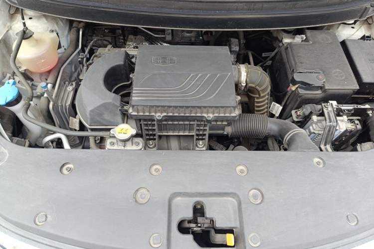 Used Geely Auto Vision X3 2021 PRO 1.5L CVT Deluxe Model Engine Bay