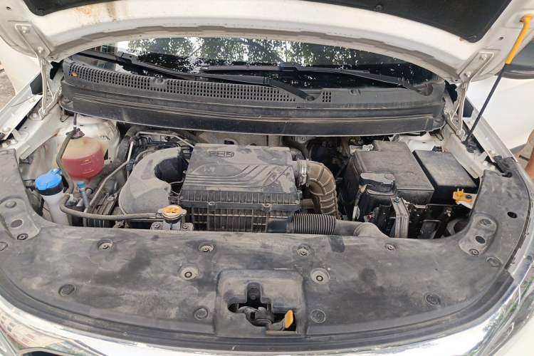 Used Geely Auto Vision X3 2021 PRO 1.5L Manual Elite Model Engine Bay