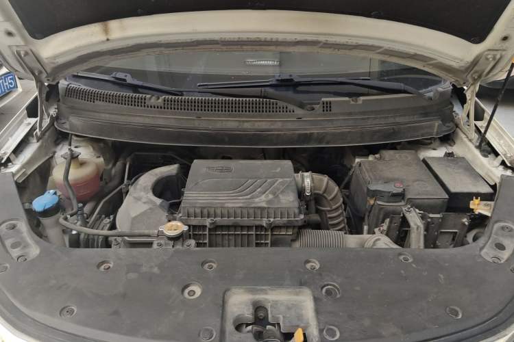 Used Geely Auto Vision X3 2021 PRO 1.5L Manual Elite Model Engine Bay