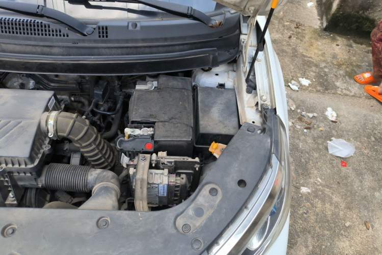 Used Geely Auto Vision X3 2021 PRO 1.5L CVT Deluxe Model Engine Bay Left