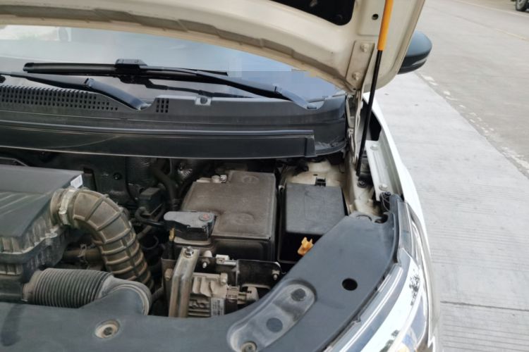 Used Geely Auto Vision X3 2021 PRO 1.5L CVT Deluxe Model Engine Bay Left