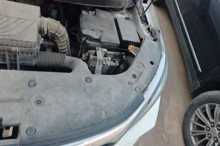 Used Geely Auto Vision X3 2021 PRO 1.5L CVT Deluxe Model Engine Bay Left