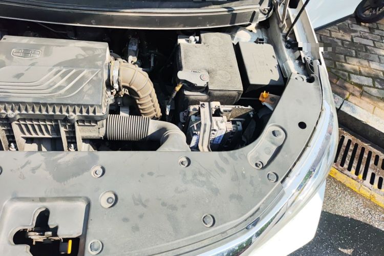 Used Geely Auto Vision X3 2021 PRO 1.5L CVT Deluxe Model Engine Bay Left