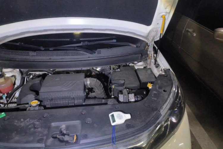 Used Geely Auto Vision X3 2021 PRO 1.5L CVT Deluxe Model Engine Bay Left