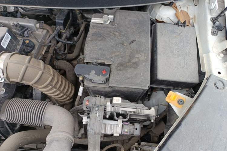 Used Geely Auto Vision X3 2021 PRO 1.5L CVT Deluxe Model Engine Bay Left