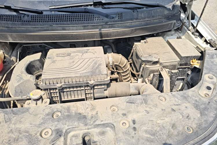 Used Geely Auto Vision X3 2021 PRO 1.5L Manual Elite Model Engine Bay Left