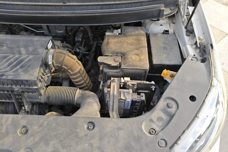 Used Geely Auto Vision X3 2021 PRO 1.5L CVT Deluxe Model Engine Bay Left