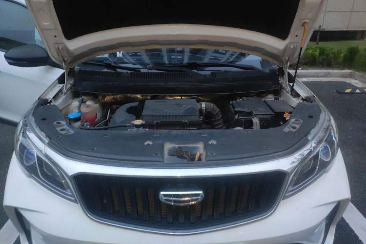 Used Geely Auto Vision X3 2021 PRO 1.5L Manual Elite Model Engine Bay