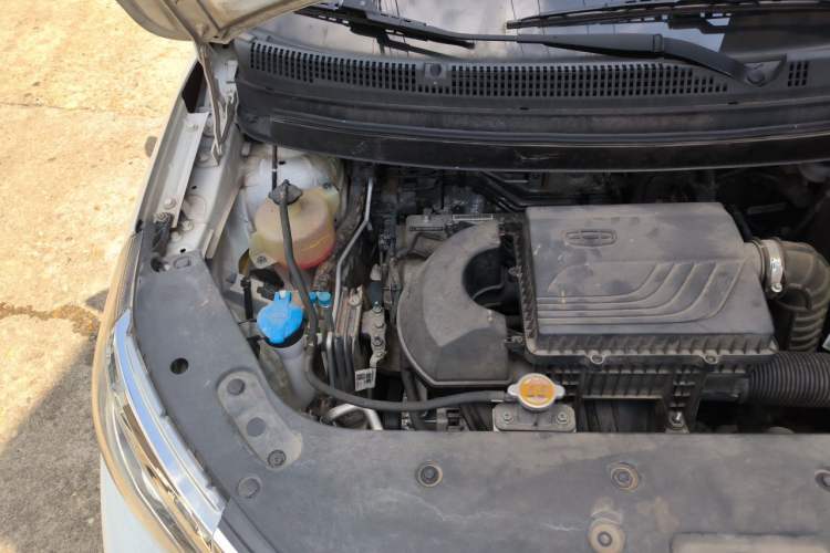 Used Geely Auto Vision X3 2021 PRO 1.5L CVT Deluxe Model Engine Bay Right