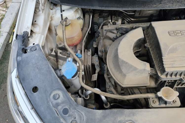 Used Geely Auto Vision X3 2021 PRO 1.5L CVT Deluxe Model Engine Bay Right