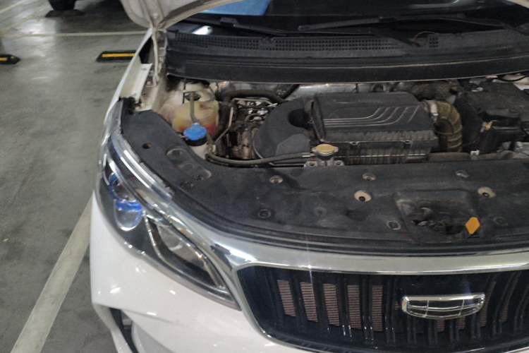 Used Geely Auto Vision X3 2021 PRO 1.5L CVT Deluxe Model Engine Bay Right
