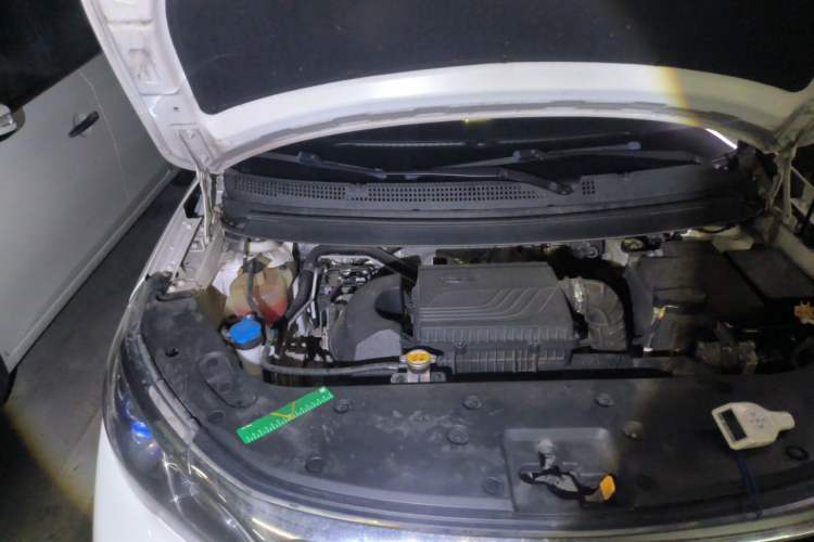 Used Geely Auto Vision X3 2021 PRO 1.5L CVT Deluxe Model Engine Bay Right