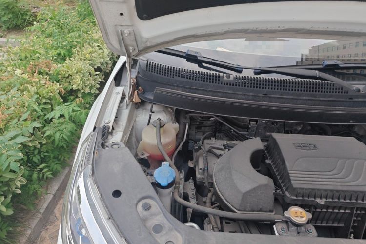 Used Geely Auto Vision X3 2021 PRO 1.5L CVT Deluxe Model Engine Bay Right