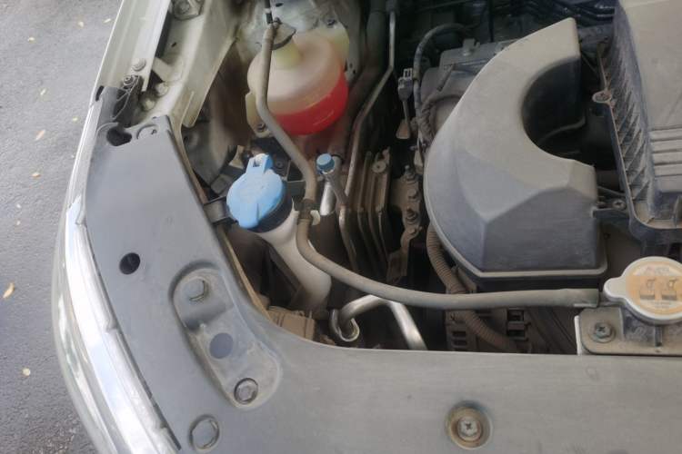 Used Geely Auto Vision X3 2021 PRO 1.5L Manual Elite Model Engine Bay Right