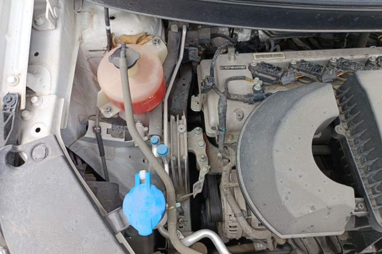 Used Geely Auto Vision X3 2021 PRO 1.5L CVT Deluxe Model Engine Bay Right