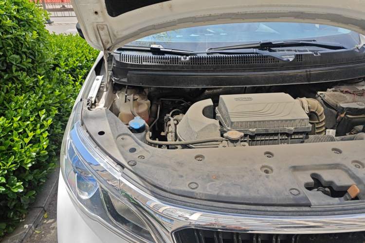 Used Geely Auto Vision X3 2021 PRO 1.5L CVT Deluxe Model Engine Bay Right