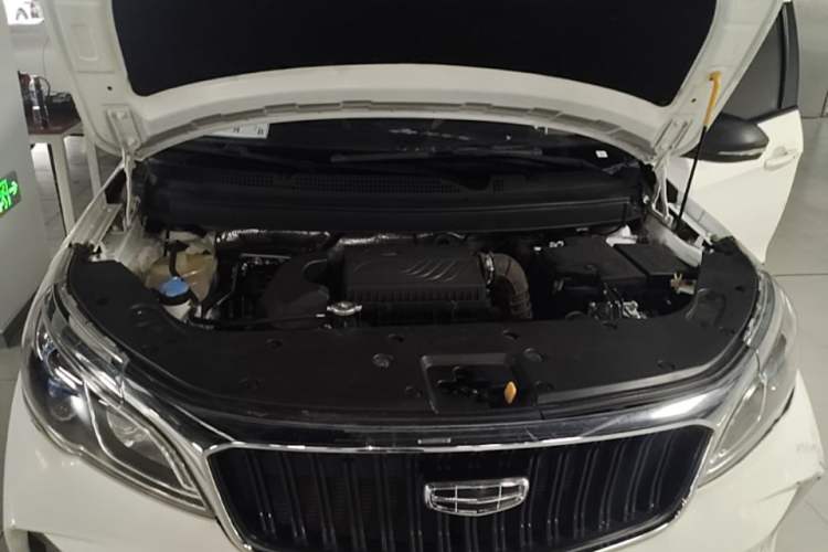 Used Geely Auto Vision X3 2021 PRO 1.5L CVT Deluxe Model Engine Bay