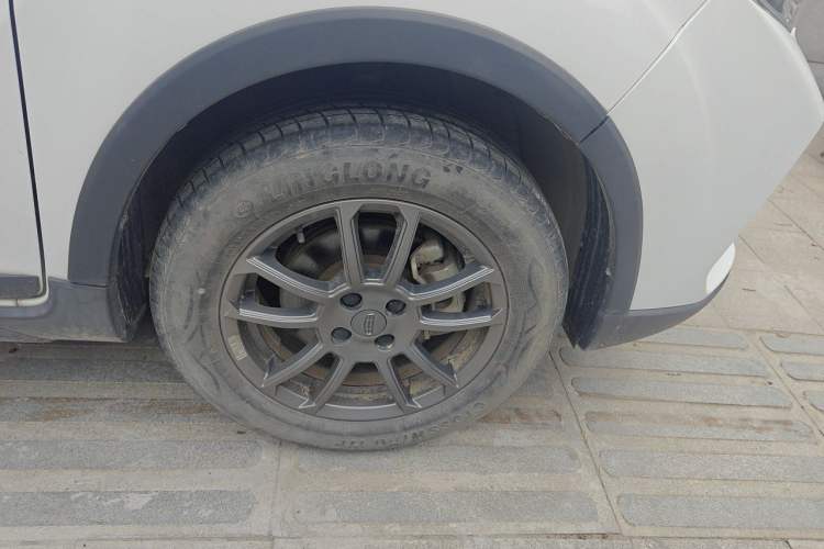 Used Geely Auto Vision X3 2021 PRO 1.5L CVT Deluxe Model Exterior 1