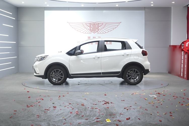 Used Geely Auto Vision X3 2021 PRO 1.5L CVT Deluxe Model Exterior 2