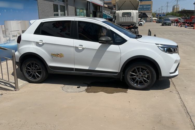 Used Geely Auto Vision X3 2021 PRO 1.5L CVT Deluxe Model Exterior 3