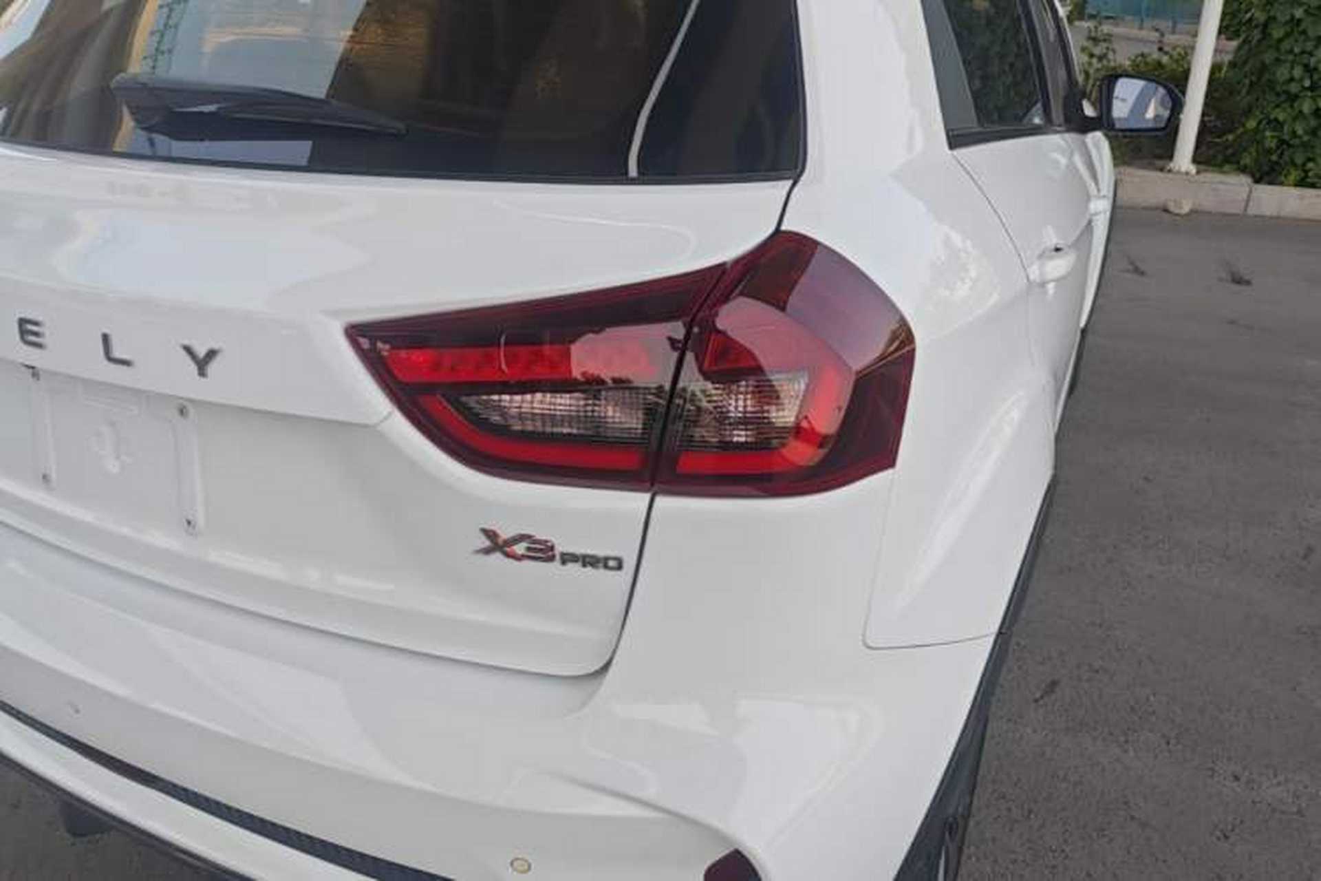 Used Geely Auto Vision X3 2021 PRO 1.5L CVT Deluxe Model Exterior 3