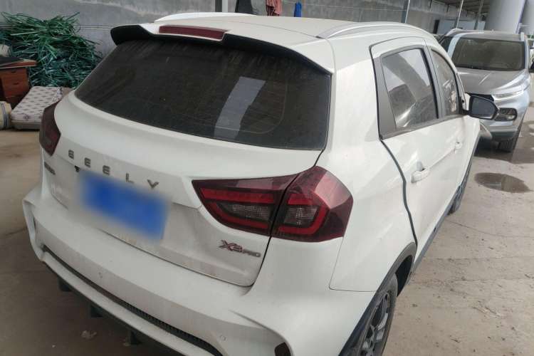 Used Geely Auto Vision X3 2021 PRO 1.5L Manual Elite Model Exterior 3